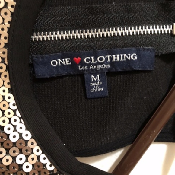 sequin crop top - Picture 3 of 3